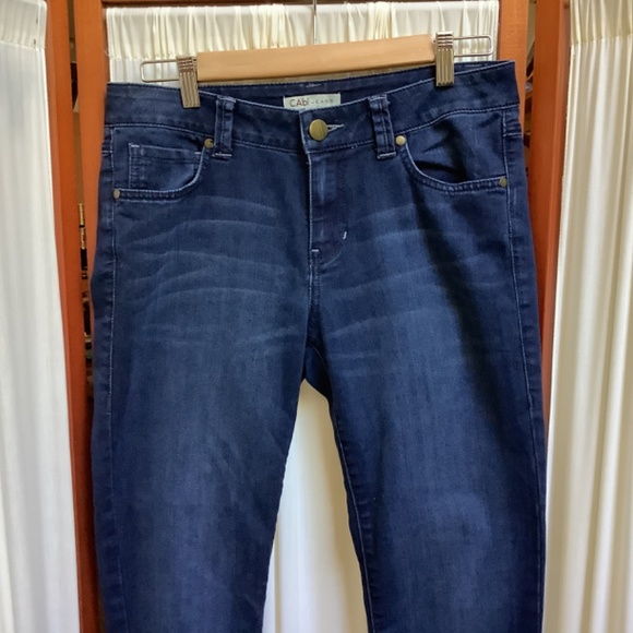CAbi Bree Jeans #514 Deep Blue Wash Straight Leg Stretch Size 8 - Picture 2 of 8